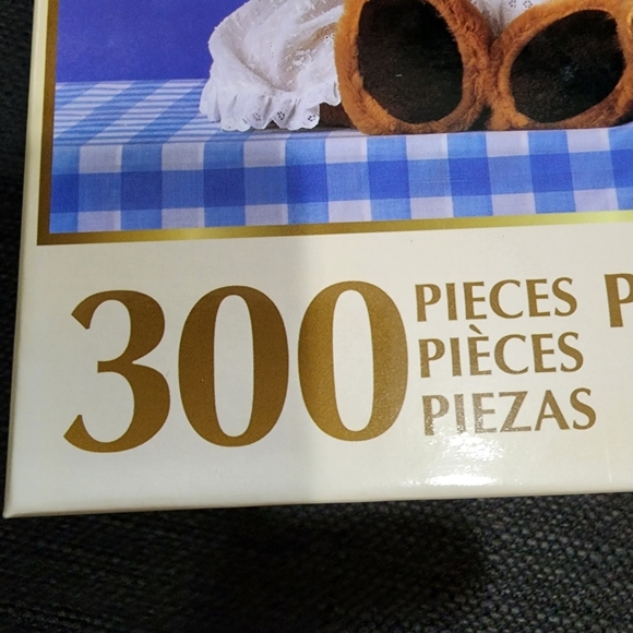 Anne Geddes 300 piece teddy bear puzzle NWT - Picture 8 of 9